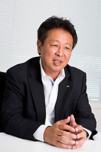 流通システム営業部 第二営業担当課長　遠藤範和氏