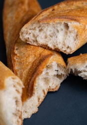 エリックカイザージャポン製造のフランス伝統製法フランスパン